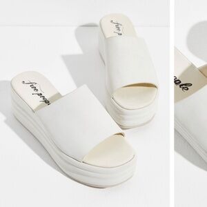 Free People Harbor Flatform Sandals in Vanilla Sz 8.5